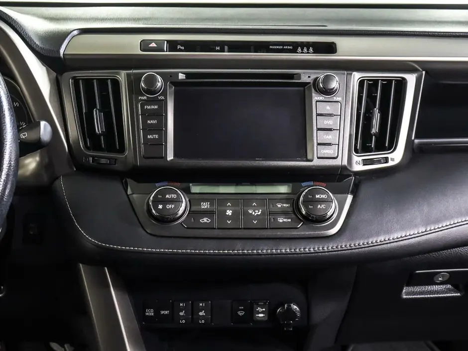 Toyota RAV4, 2015 г.