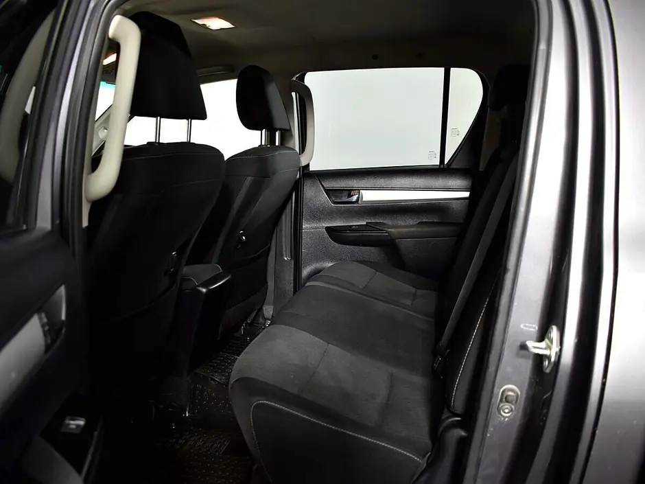 Toyota Hilux, 2017 г.