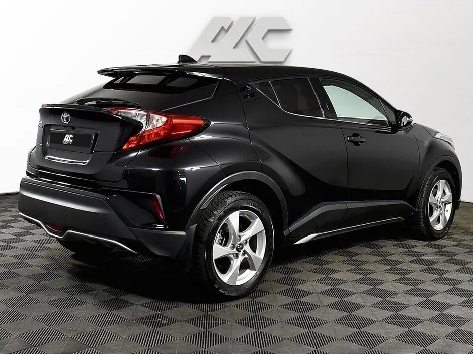 Toyota C-HR, 2018 г.