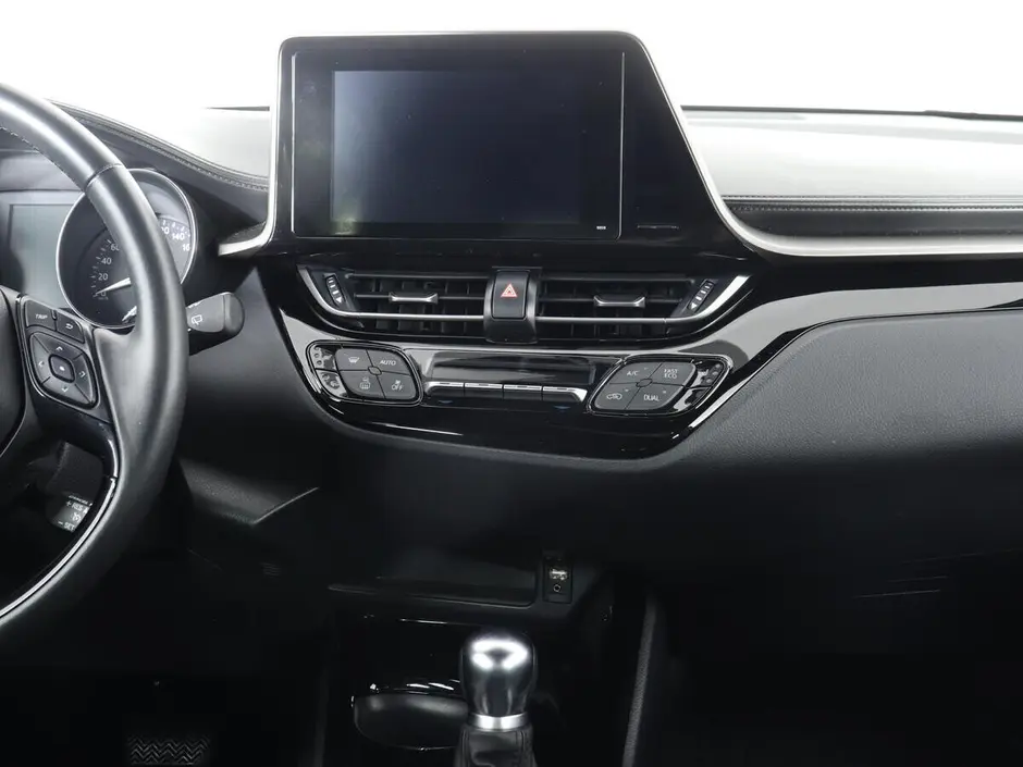 Toyota C-HR, 2018 г.