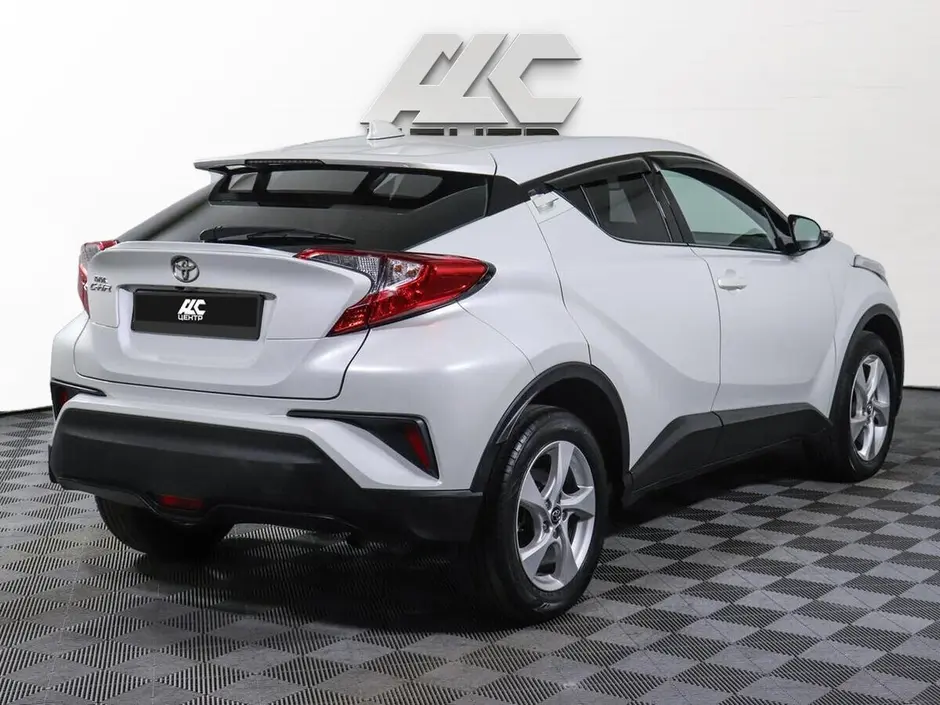 Toyota C-HR, 2018 г.