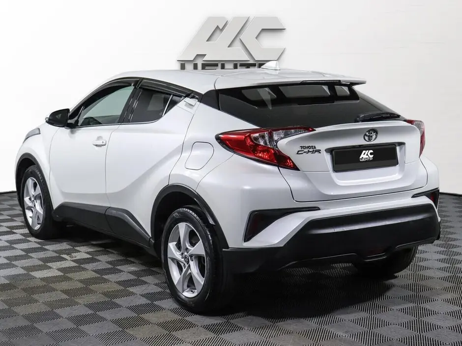 Toyota C-HR, 2018 г.