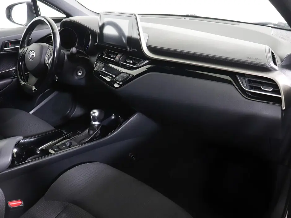 Toyota C-HR, 2018 г.