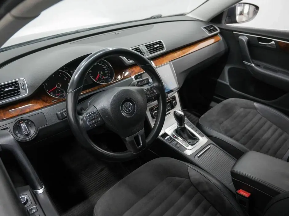 Volkswagen Passat, 2011 г.