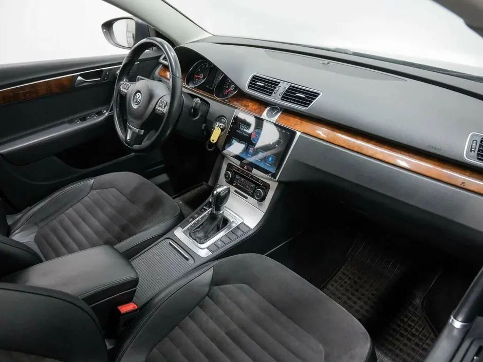 Volkswagen Passat, 2011 г.