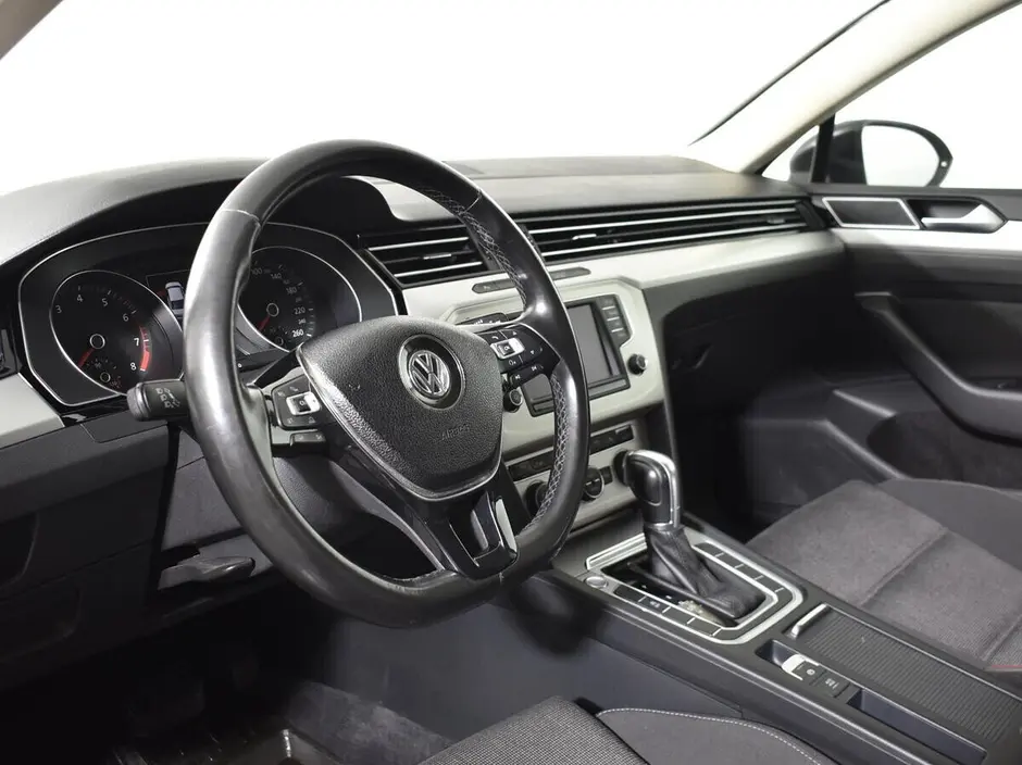Volkswagen Passat, 2016 г.