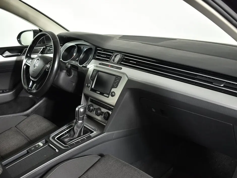 Volkswagen Passat, 2016 г.