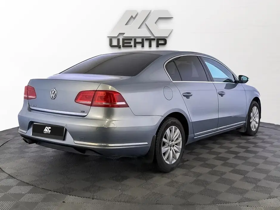 Volkswagen Passat, 2012 г.
