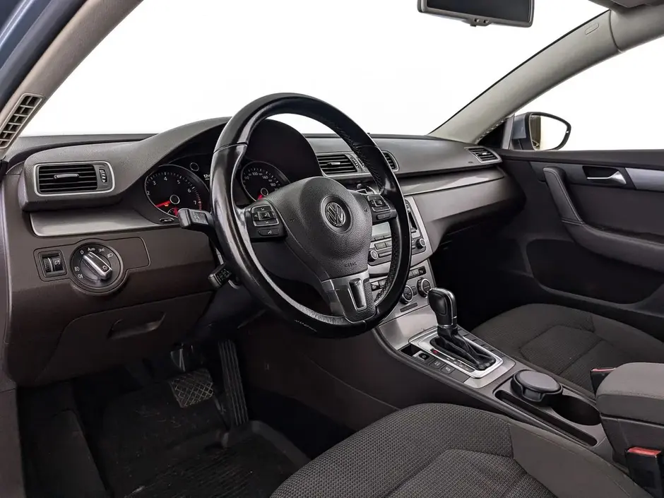 Volkswagen Passat, 2012 г.