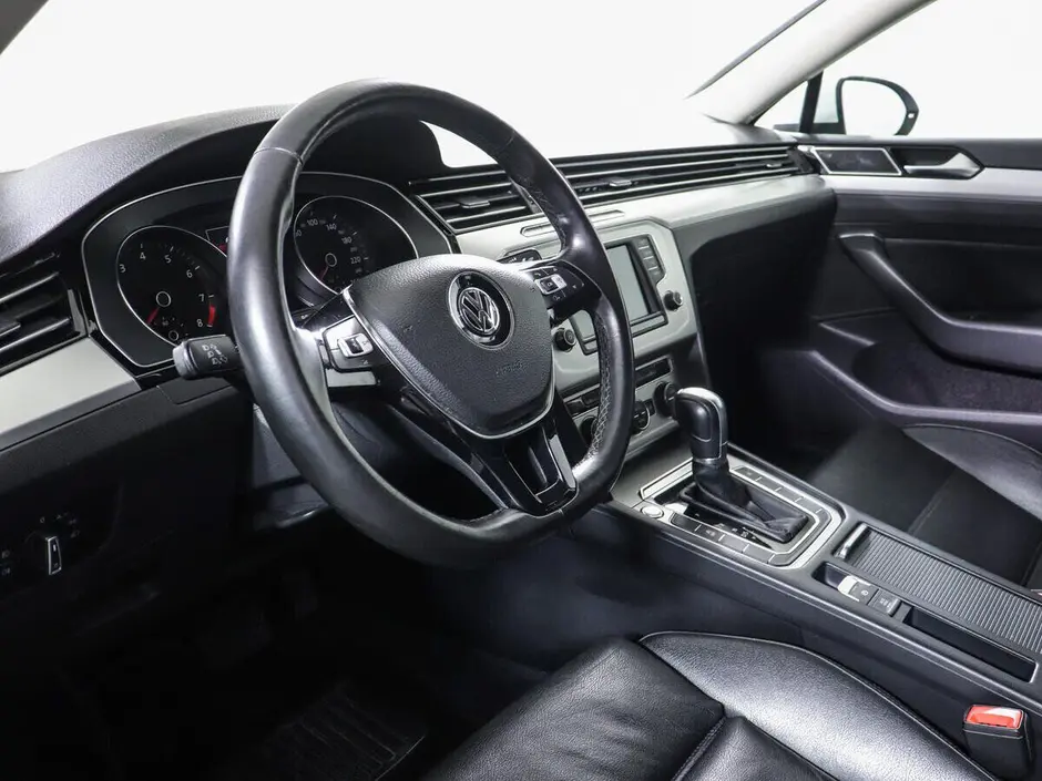 Volkswagen Passat, 2016 г.