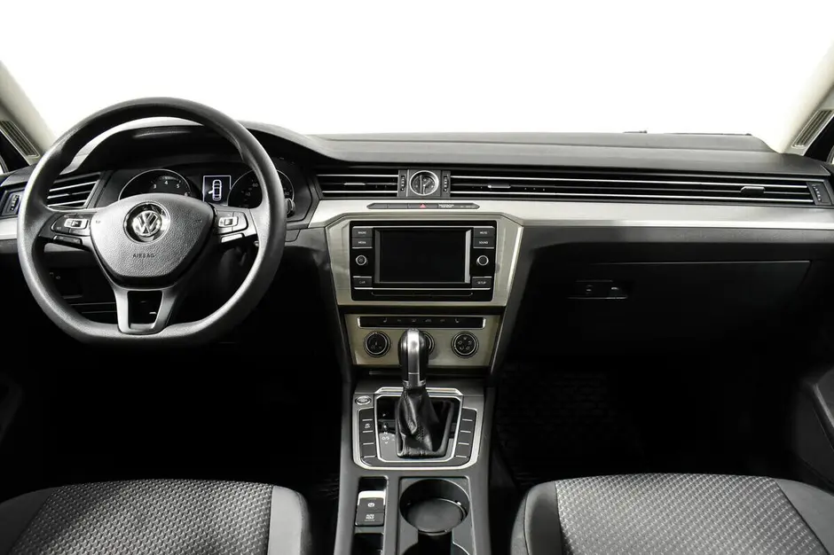 Volkswagen Passat, 2017 г.