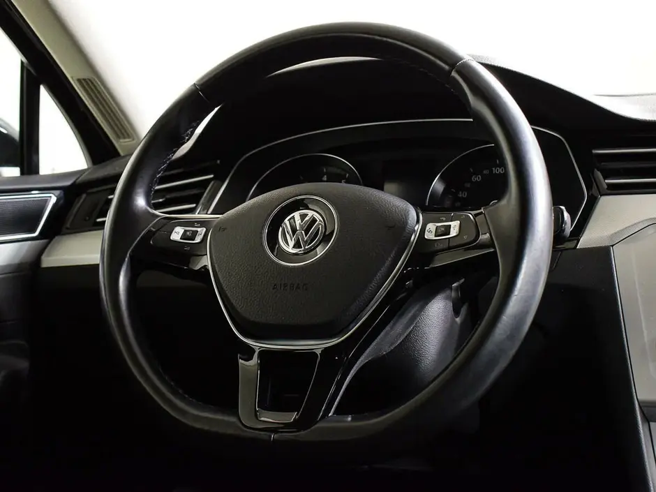 Volkswagen Passat, 2016 г.