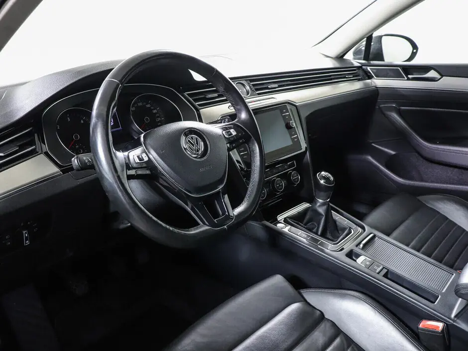 Volkswagen Passat, 2017 г.