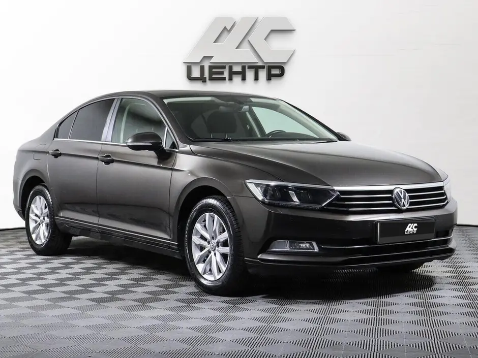 Volkswagen Passat, 2015 г.