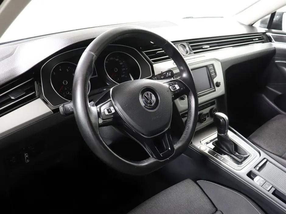 Volkswagen Passat, 2015 г.