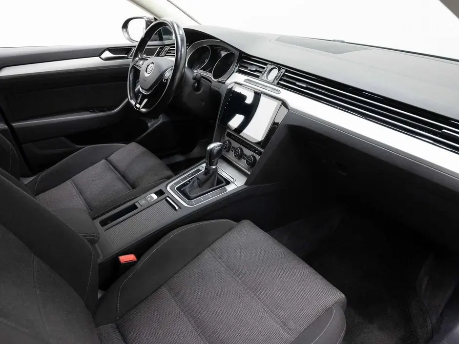 Volkswagen Passat, 2015 г.