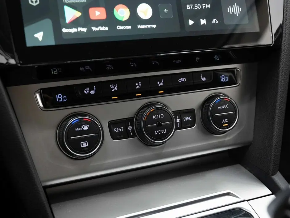 Volkswagen Passat, 2015 г.