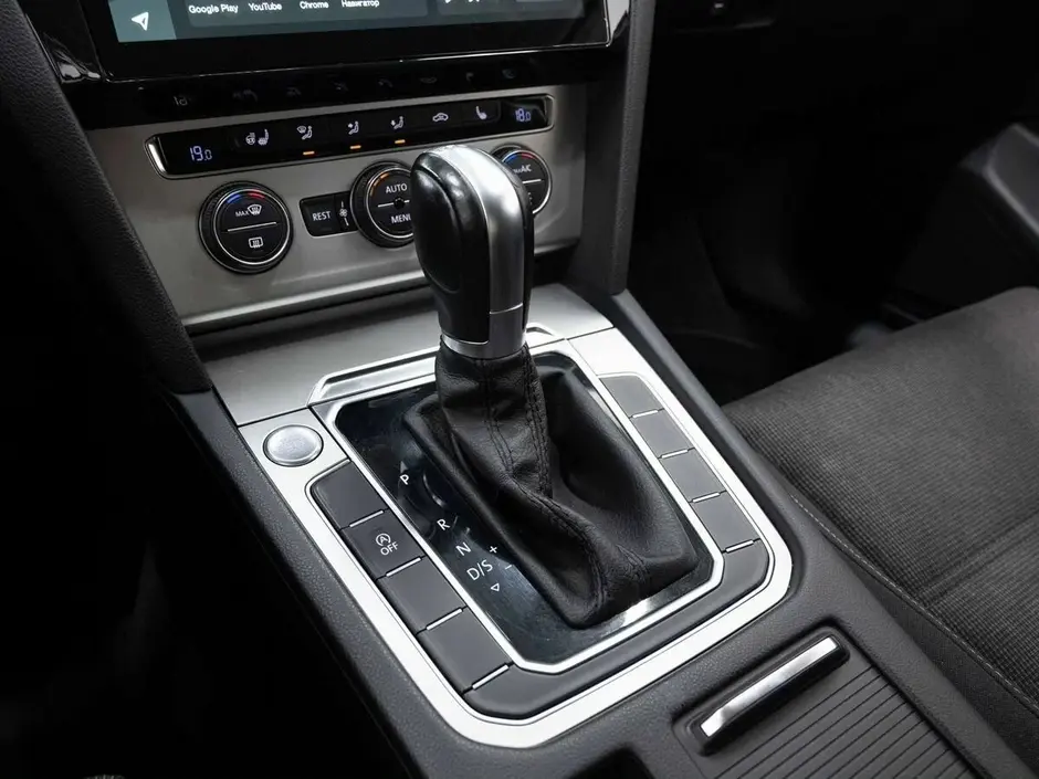 Volkswagen Passat, 2015 г.