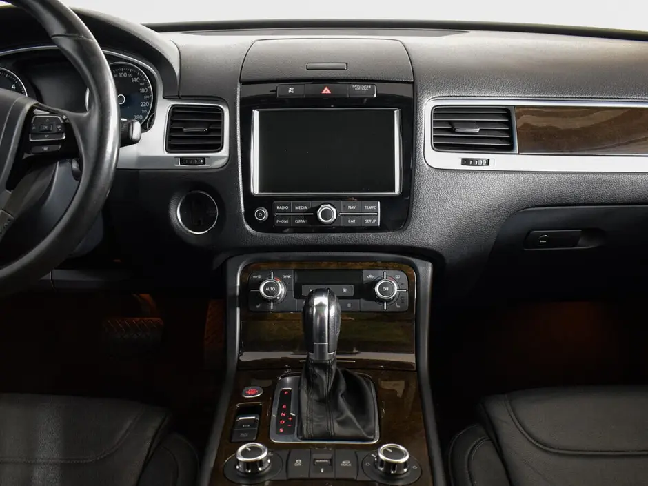 Volkswagen Touareg, 2011 г.