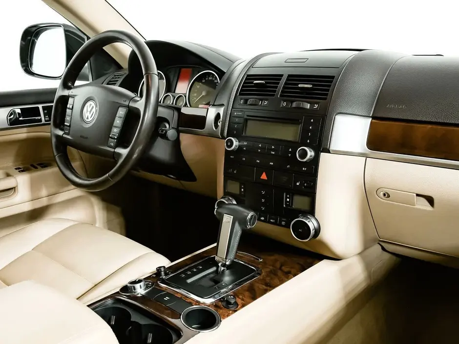 Volkswagen Touareg, 2010 г.