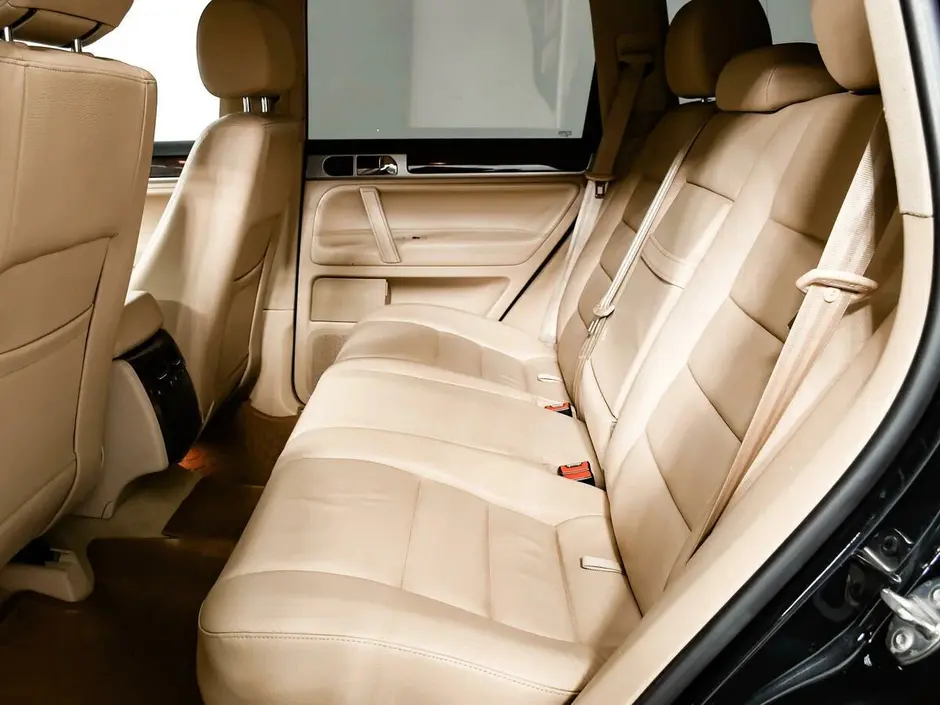 Volkswagen Touareg, 2010 г.