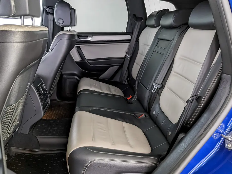 Volkswagen Touareg, 2015 г.