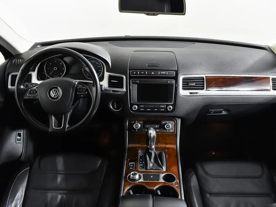 Volkswagen Touareg, 2015 г.