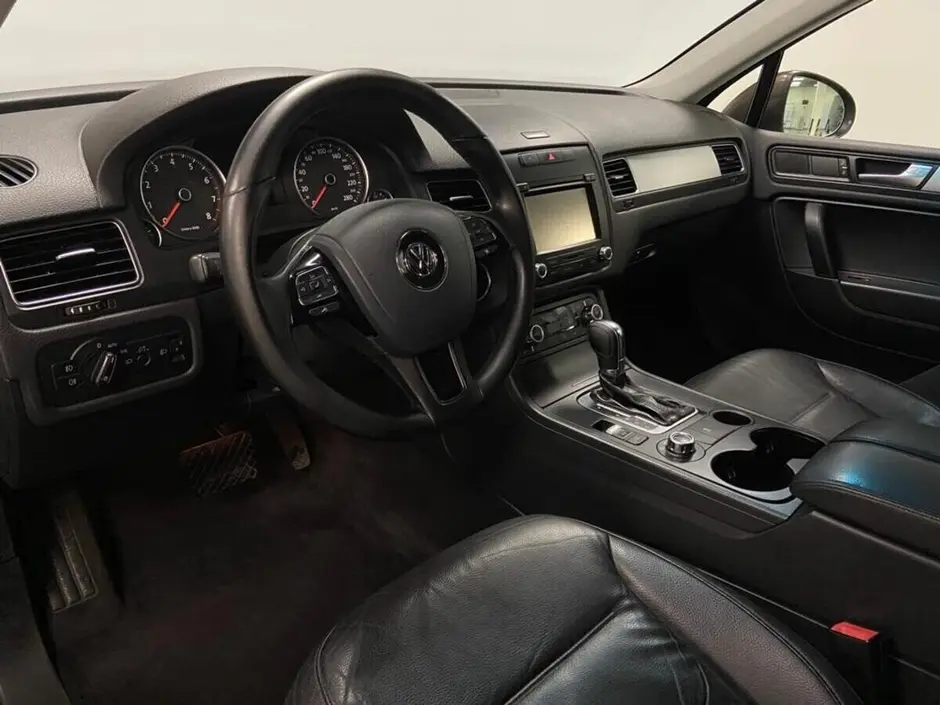 Volkswagen Touareg, 2011 г.