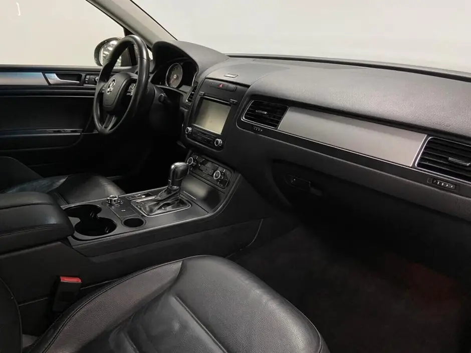 Volkswagen Touareg, 2011 г.