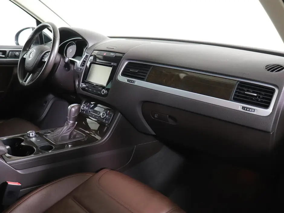 Volkswagen Touareg, 2014 г.