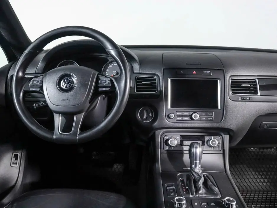 Volkswagen Touareg, 2014 г.