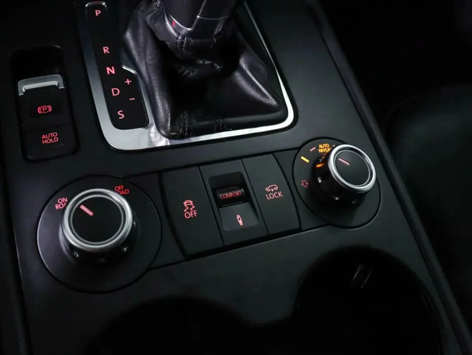 Volkswagen Touareg, 2014 г.