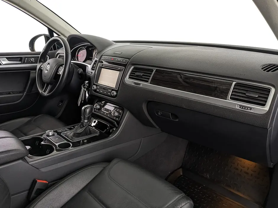 Volkswagen Touareg, 2015 г.