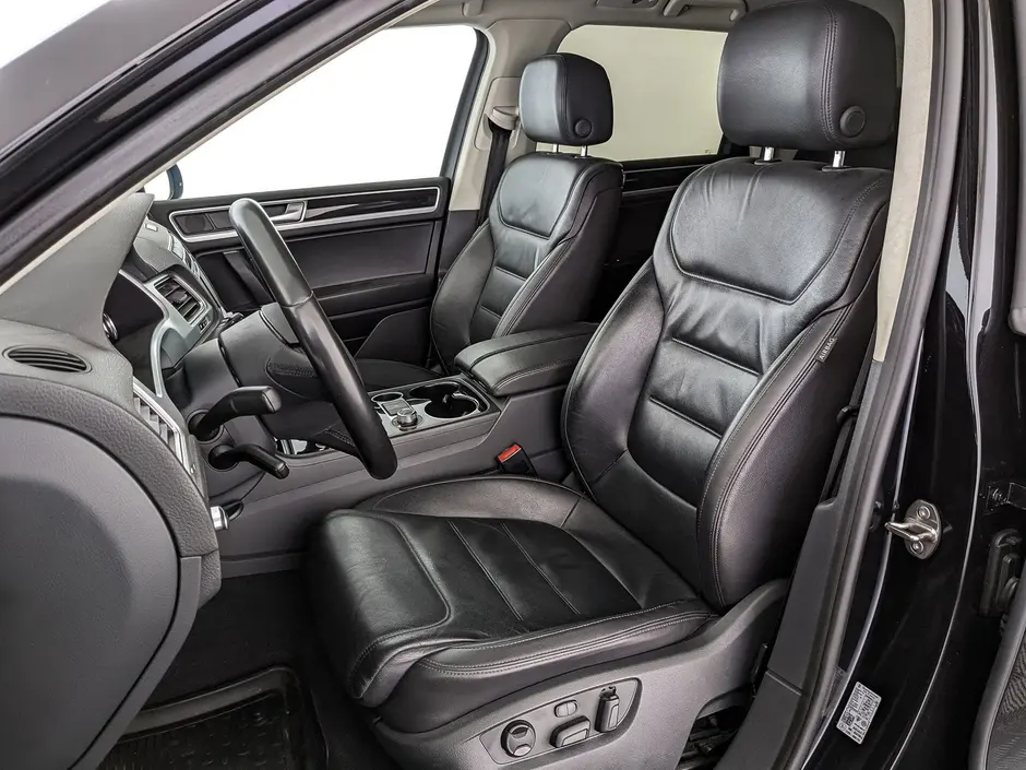 Volkswagen Touareg, 2015 г.