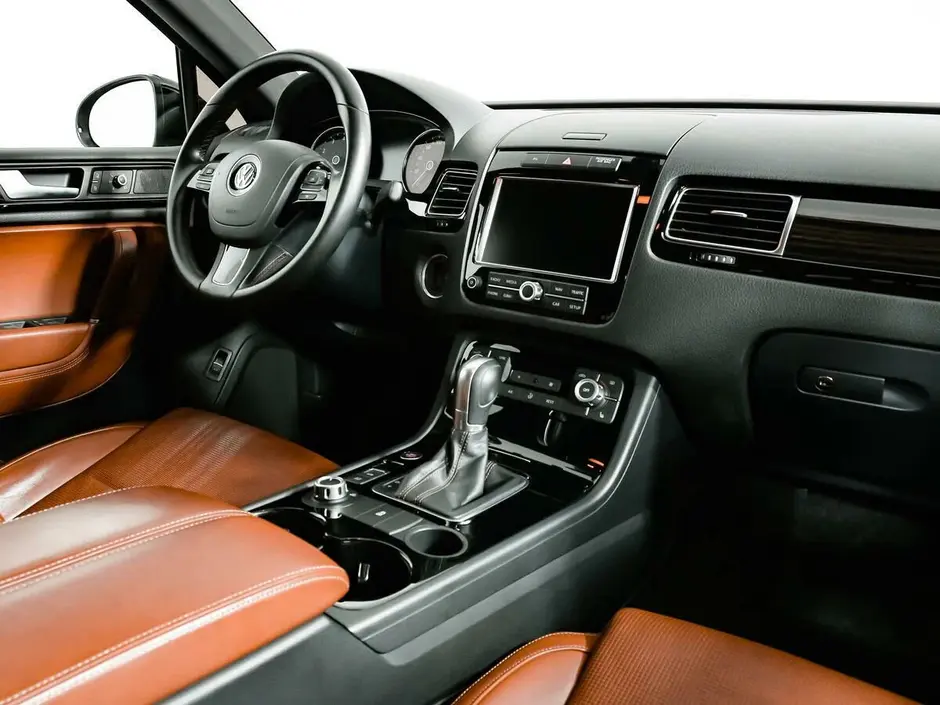 Volkswagen Touareg, 2014 г.