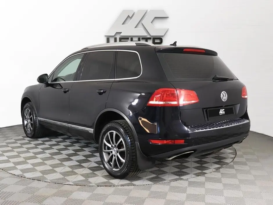 Volkswagen Touareg, 2012 г.
