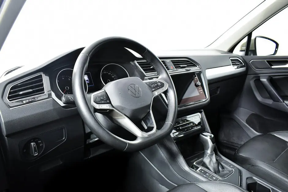 Volkswagen Tiguan, 2021 г.