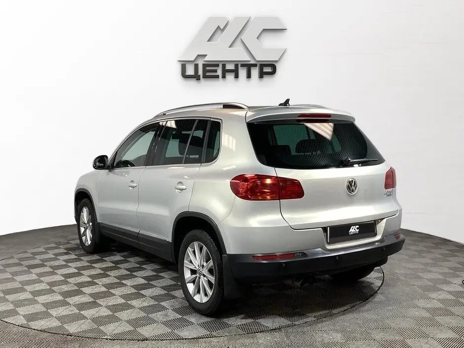 Volkswagen Tiguan, 2012 г.