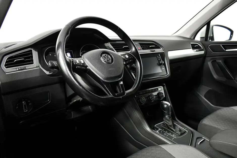 Volkswagen Tiguan, 2017 г.