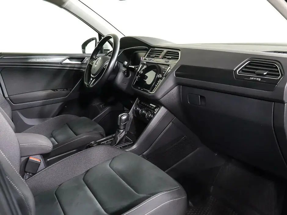 Volkswagen Tiguan, 2020 г.