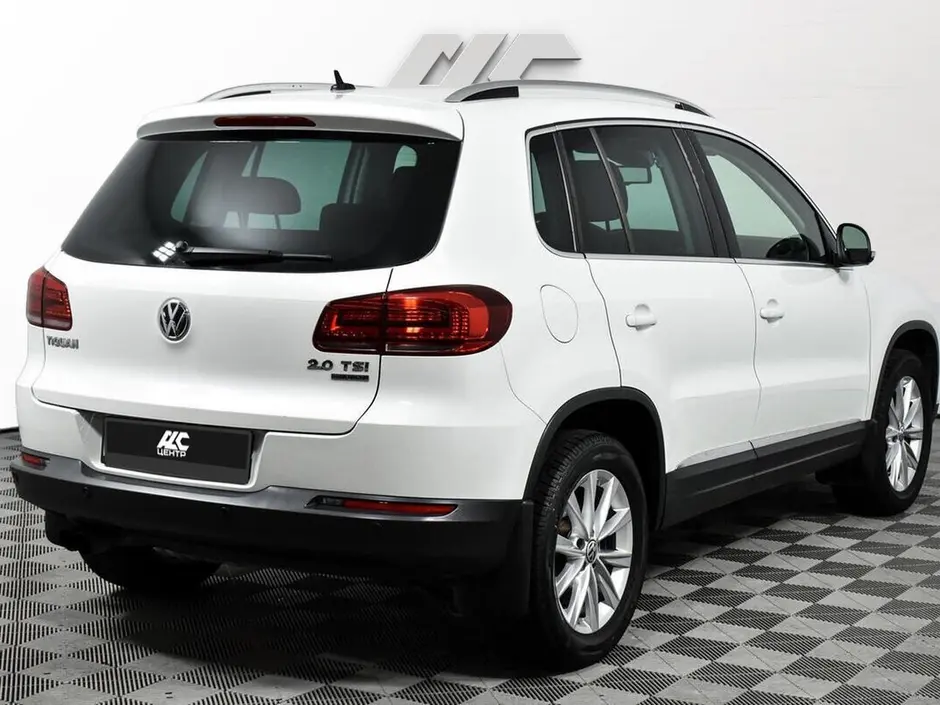 Volkswagen Tiguan, 2015 г.
