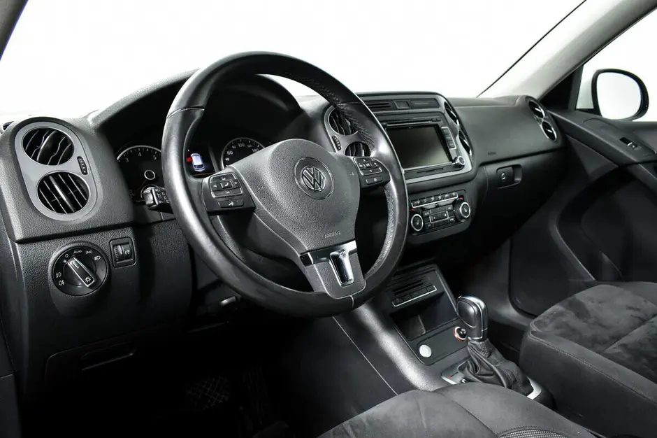 Volkswagen Tiguan, 2015 г.