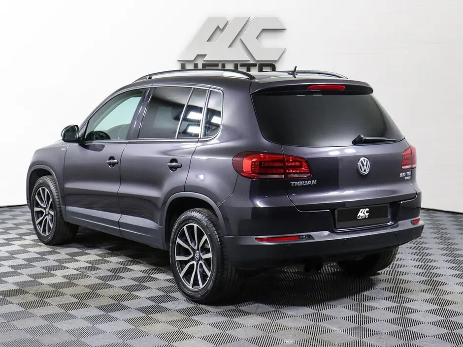Volkswagen Tiguan, 2015 г.