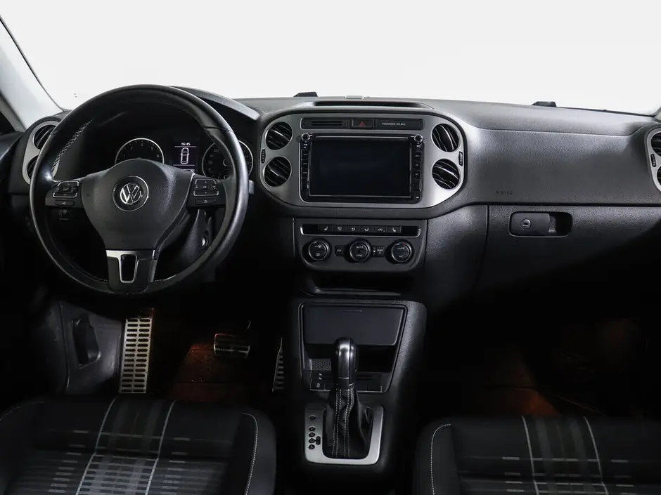 Volkswagen Tiguan, 2015 г.