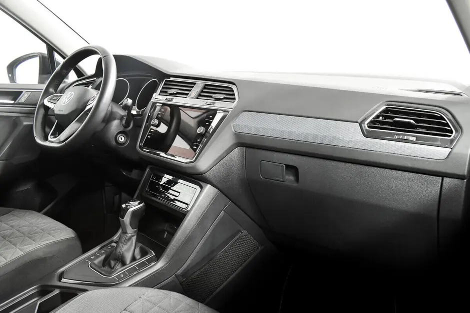 Volkswagen Tiguan, 2020 г.