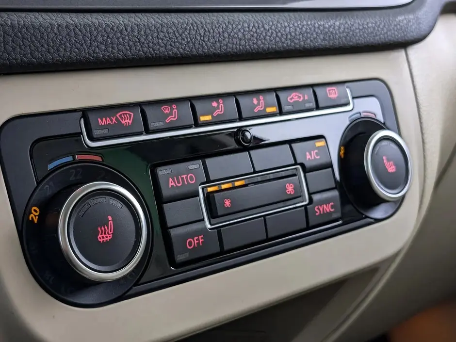 Volkswagen Tiguan, 2014 г.