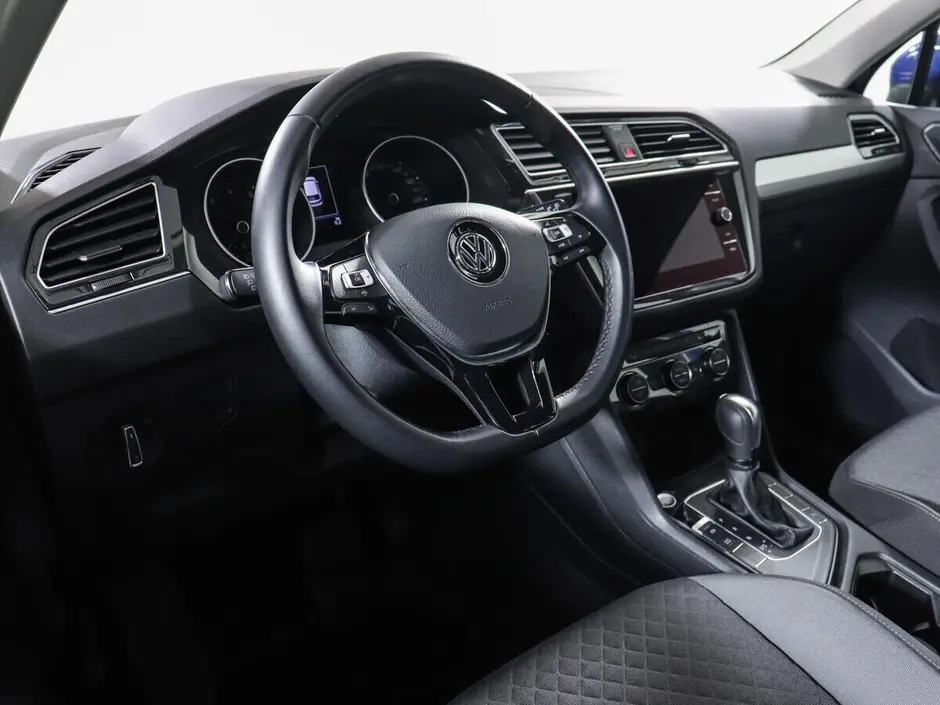 Volkswagen Tiguan, 2020 г.