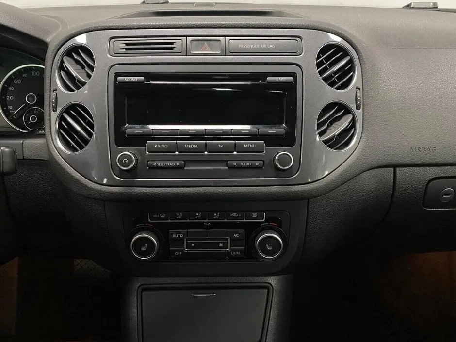 Volkswagen Tiguan, 2011 г.