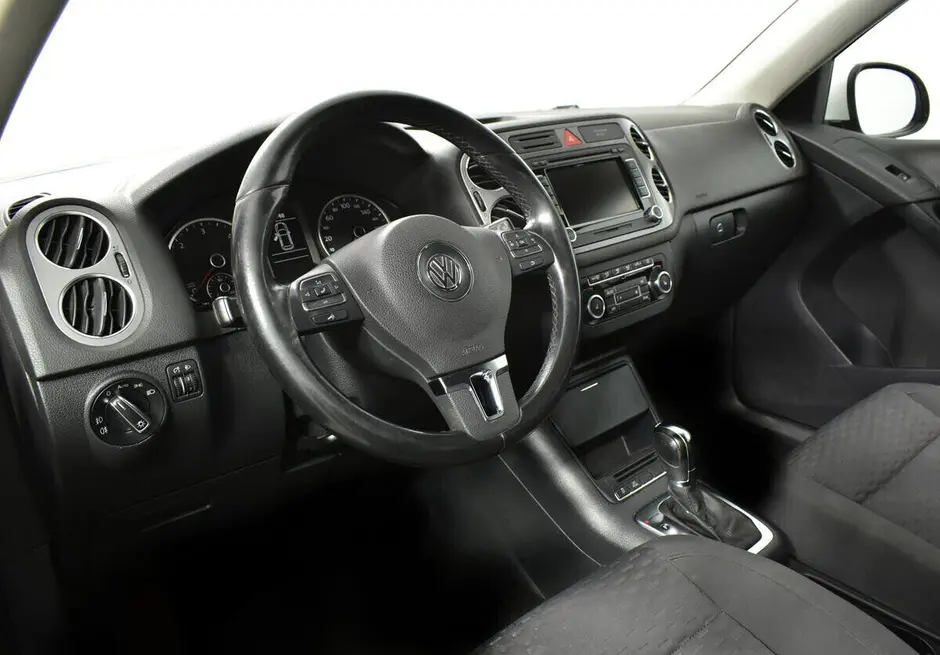 Volkswagen Tiguan, 2010 г.