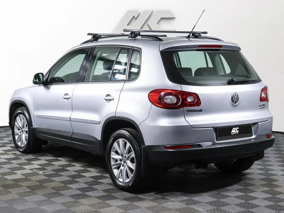Volkswagen Tiguan, 2010 г.